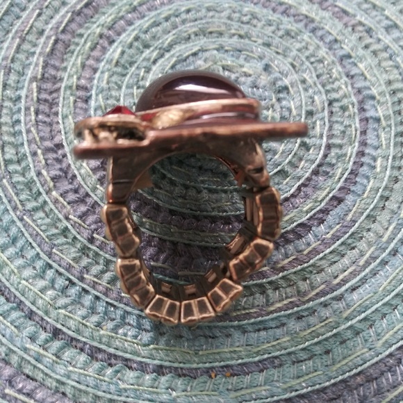 Artistic Ring - Picture 4 of 5